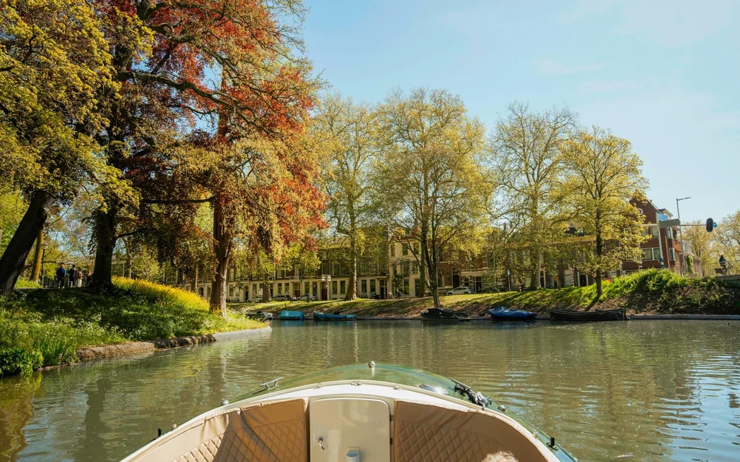 Utrecht: One Hour Open Boat Canal Cruise Image 3