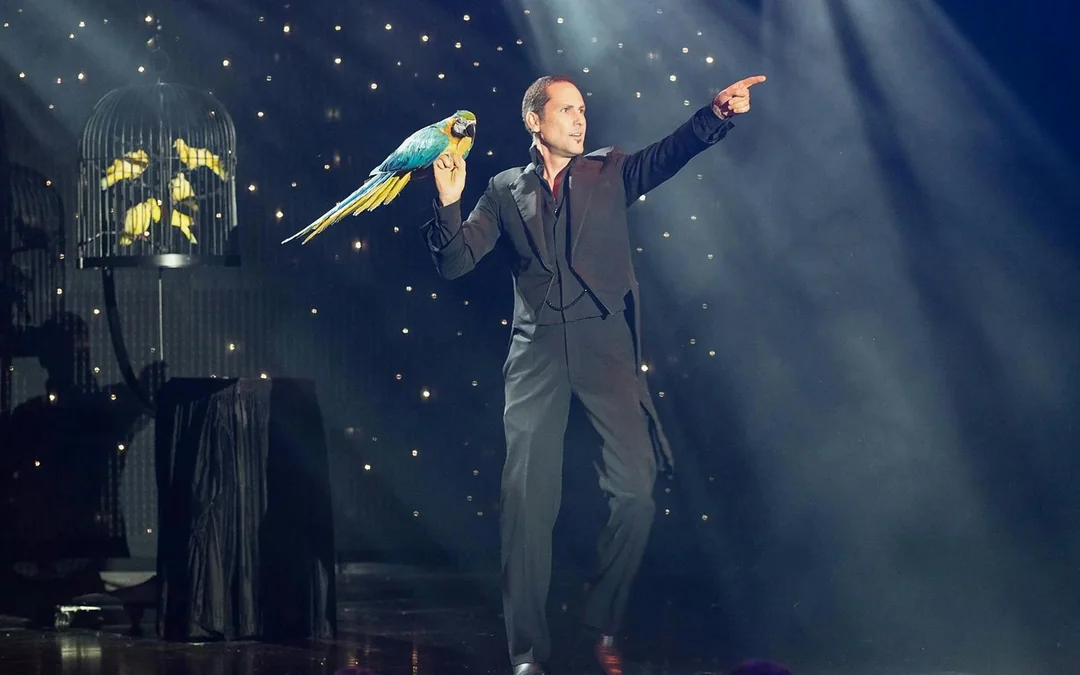 V - The Ultimate Variety Show Image 4