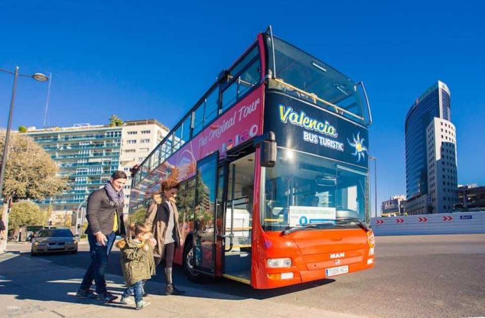 Valencia 48-hour touristic bus with entrance to San Nicolas chapel