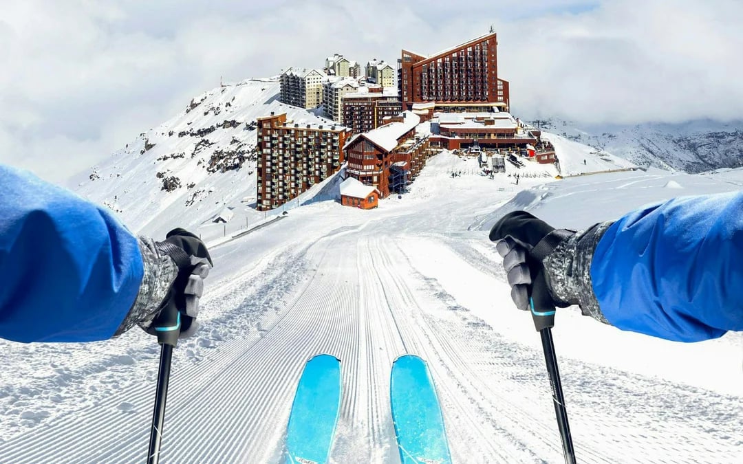 Valle Nevado Ski: Ticket, Lesson, Transport, Add-on Clothing Image 2
