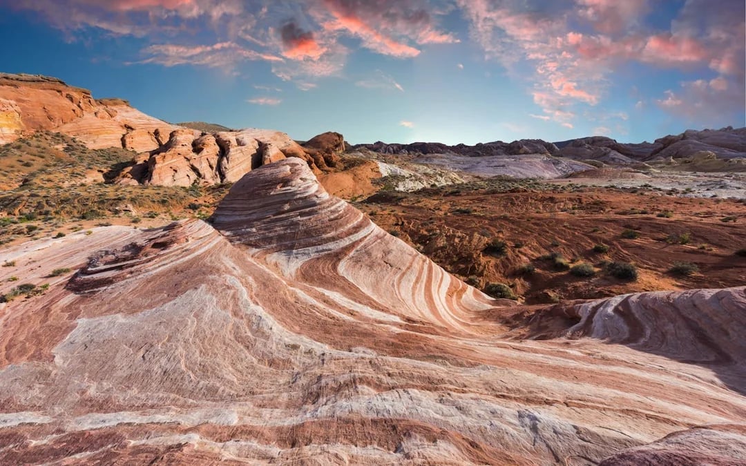 Valley of Fire and Lost City Museum Small-Group Guided Tour from Las Vegas Image 4