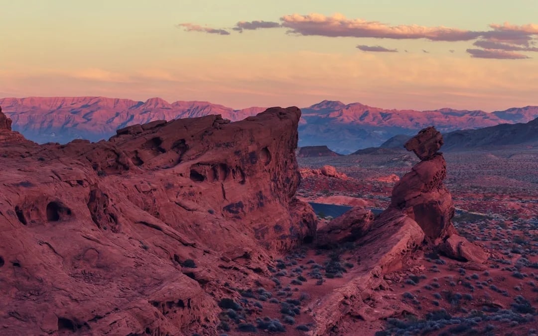 Valley of Fire and Lost City Museum Small-Group Guided Tour from Las Vegas Image 7