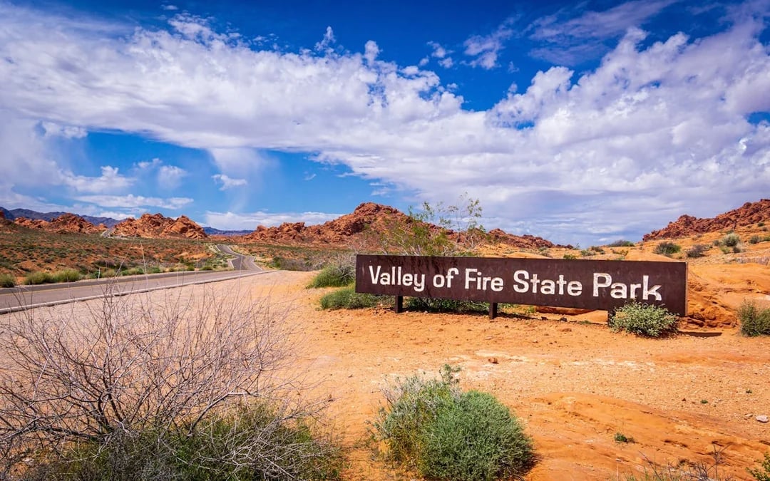 Valley of Fire and Lost City Museum Small-Group Guided Tour from Las Vegas Image 8