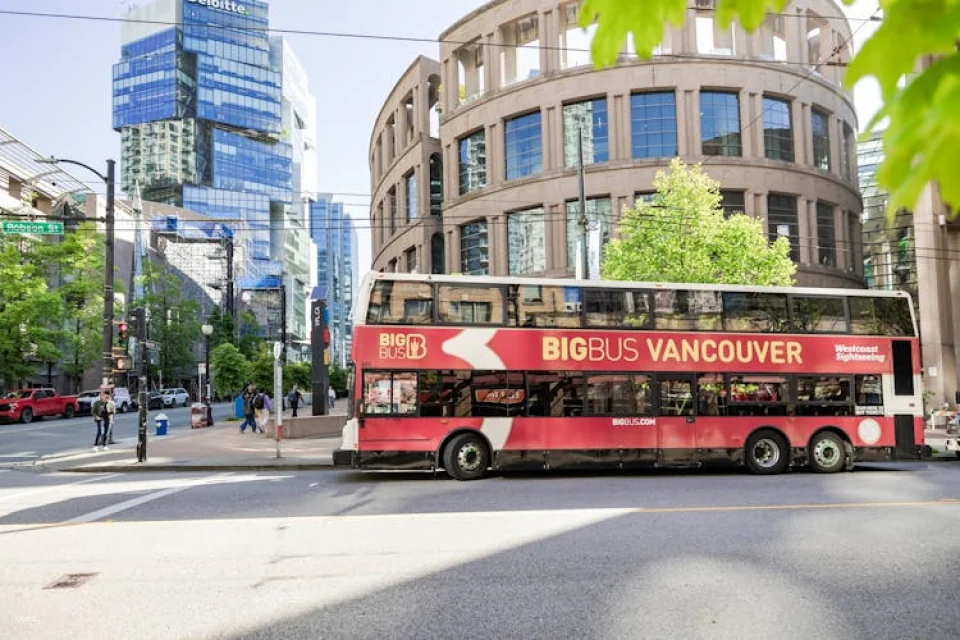 Vancouver hop-on, hop-off 24 or 48-hour sightseeing pass