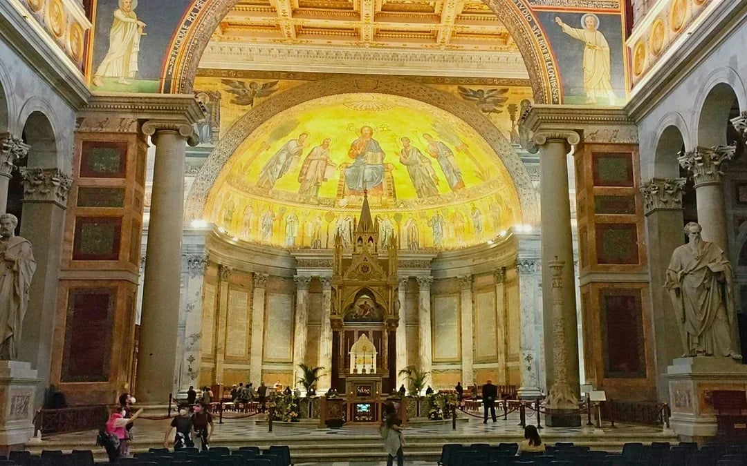 Vatican Basilicas & Pope Francis Tomb Semi-Private Guided Tour Image 9