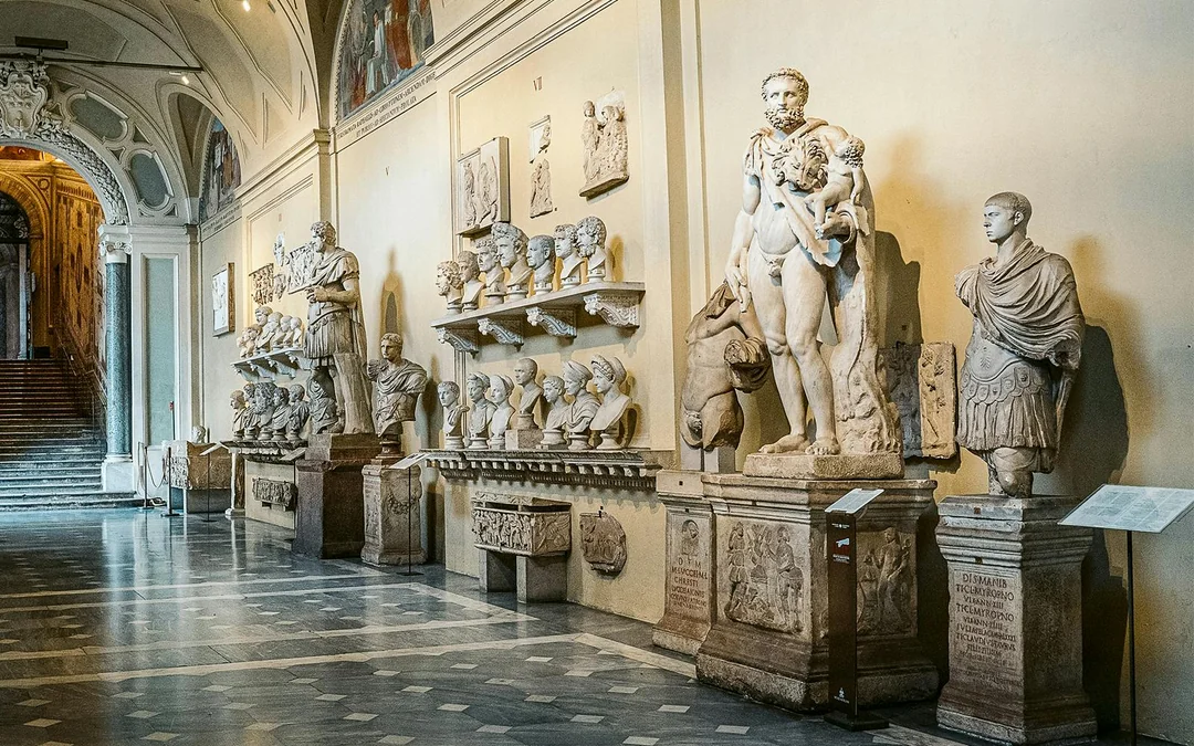 Vatican Museums + Sistine Chapel Small Group Tour Image 1