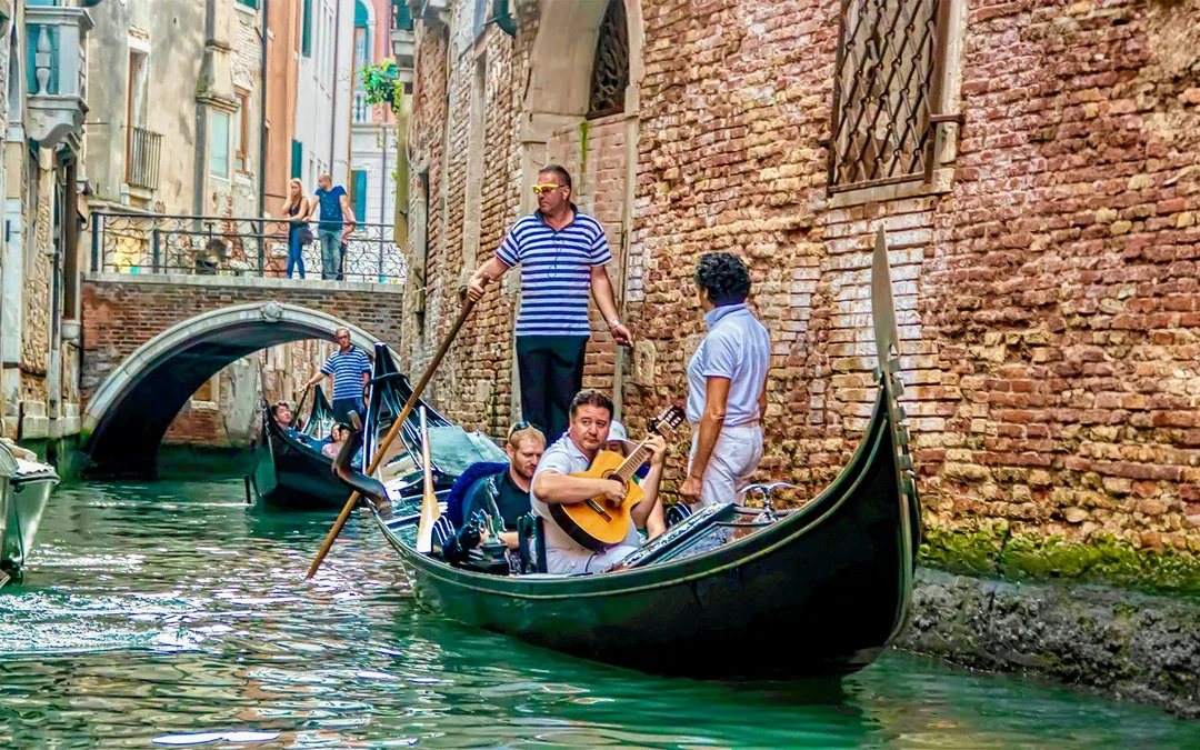 Venice Grand Canal Gondola Ride with Serenade Image 1
