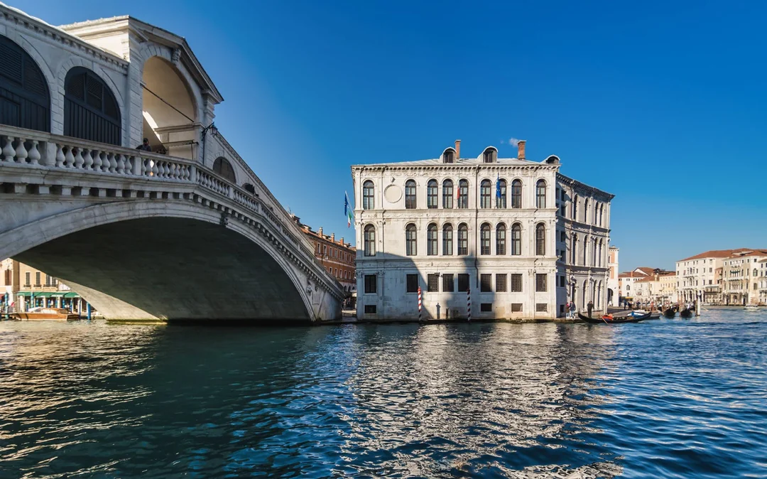 Venice Guided Walking Tour with Gondola Ride Image 4