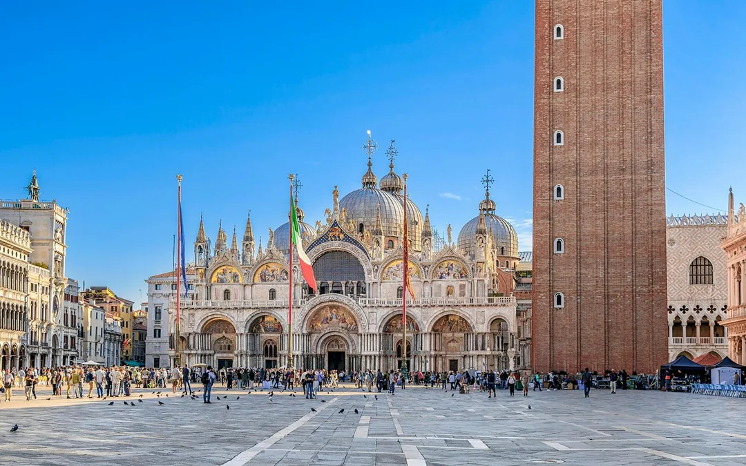 Venice in a Day: St. Mark’s, Doge’s Palace, Murano & Burano with Gondola Ride Image 1