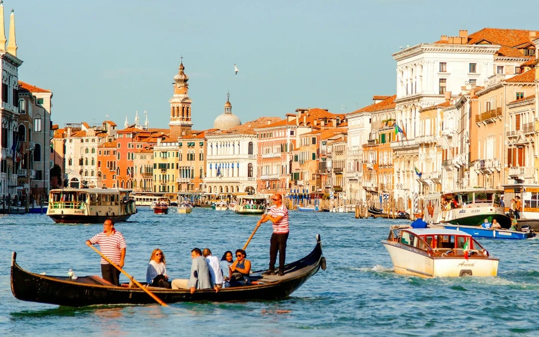 Venice Morning Walking Tour of San Marco and Castello with Gondola Ride Image 9