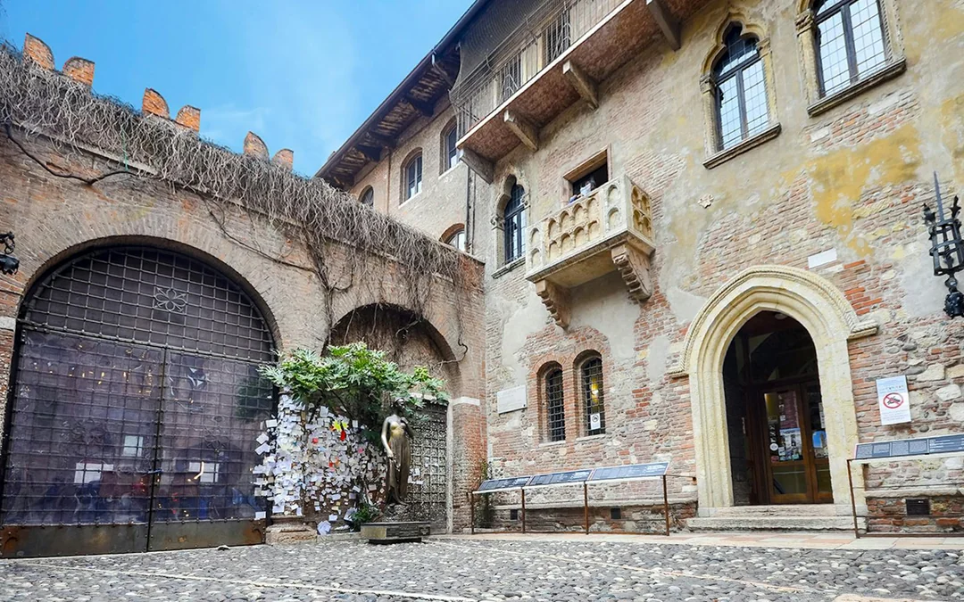 Verona Walking Tour with Arena Skip-the-Line Tickets Image 12
