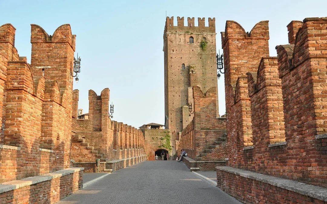 Verona Walking Tour with Arena Skip-the-Line Tickets Image 6