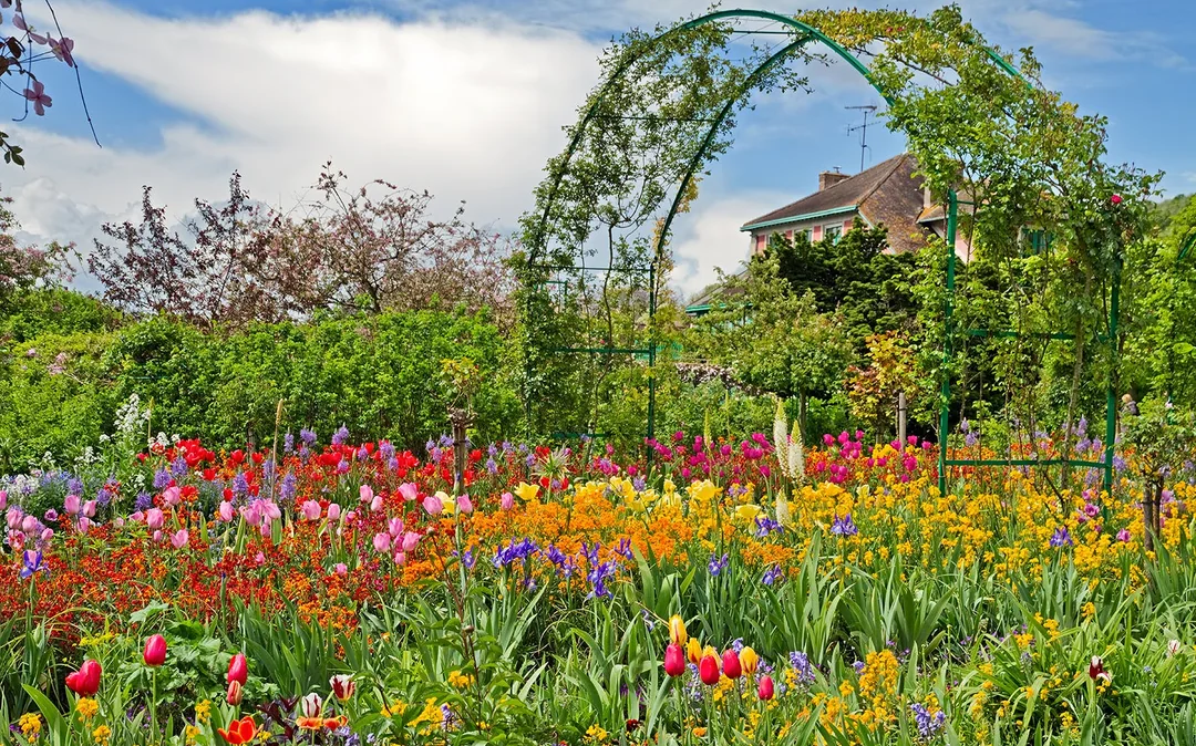 Versailles & Giverny AudioGuided Tour with Lunch Image 3