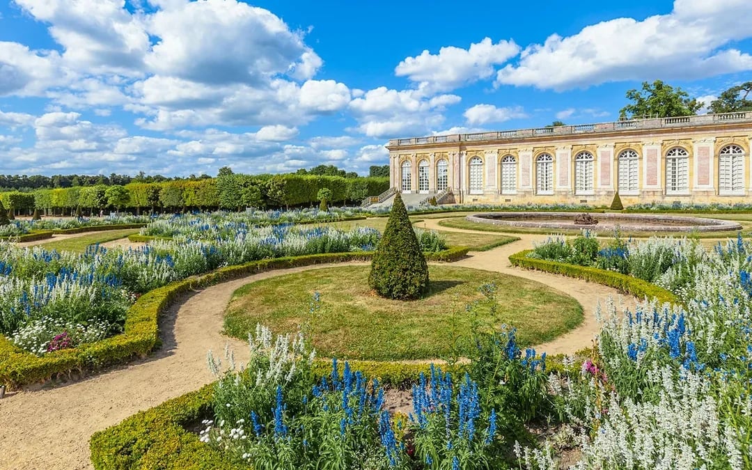 Versailles Gardens Only Tickets - Trianon and Marie-Antoinette Estate Image 7