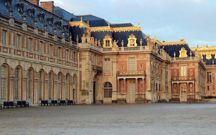 Versailles Palace Skip the Line Guided Tour from Paris Image 4