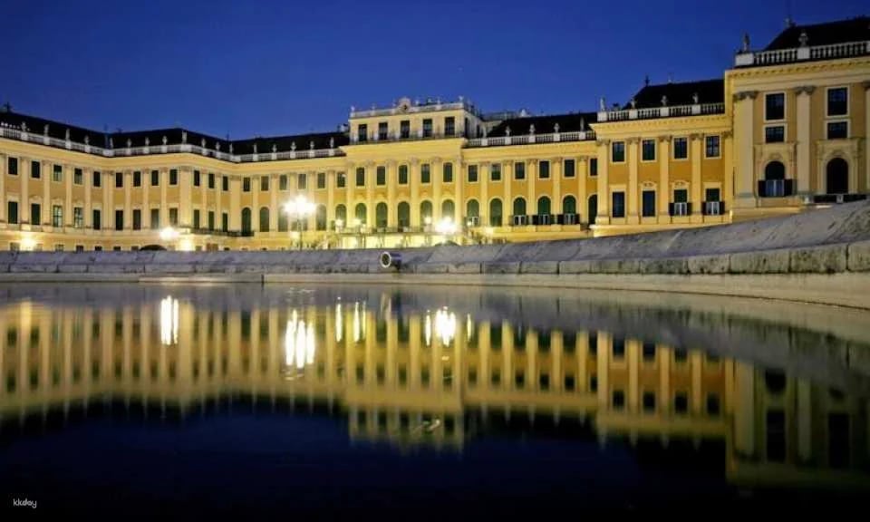 Vienna after-hours palace tour and concert at Schönbrunn