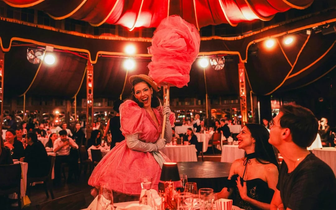 Vienna Burlesque & Retro Circus Dinner Show with Three-Course Meal Image 5