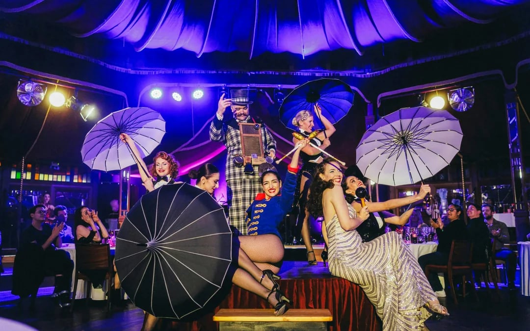 Vienna Burlesque & Retro Circus Dinner Show with Three-Course Meal Image 7