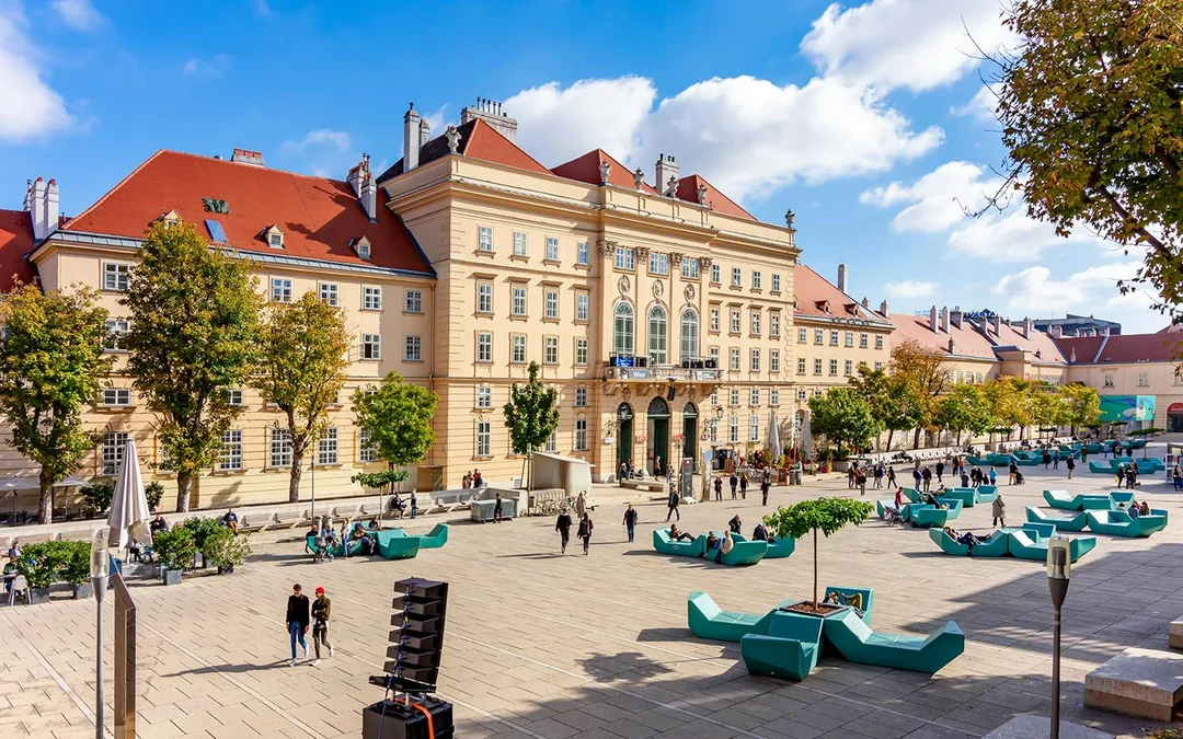 Vienna City Card: Unlimited Public Transport & Discounts Image 2