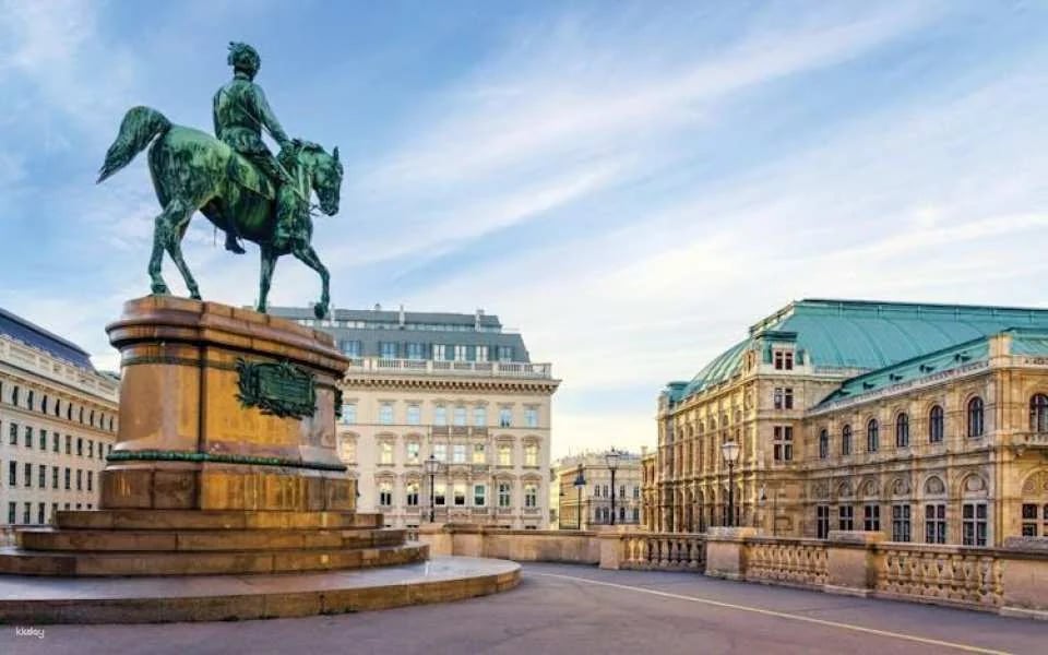 Vienna PASS for up to 90 free attractions