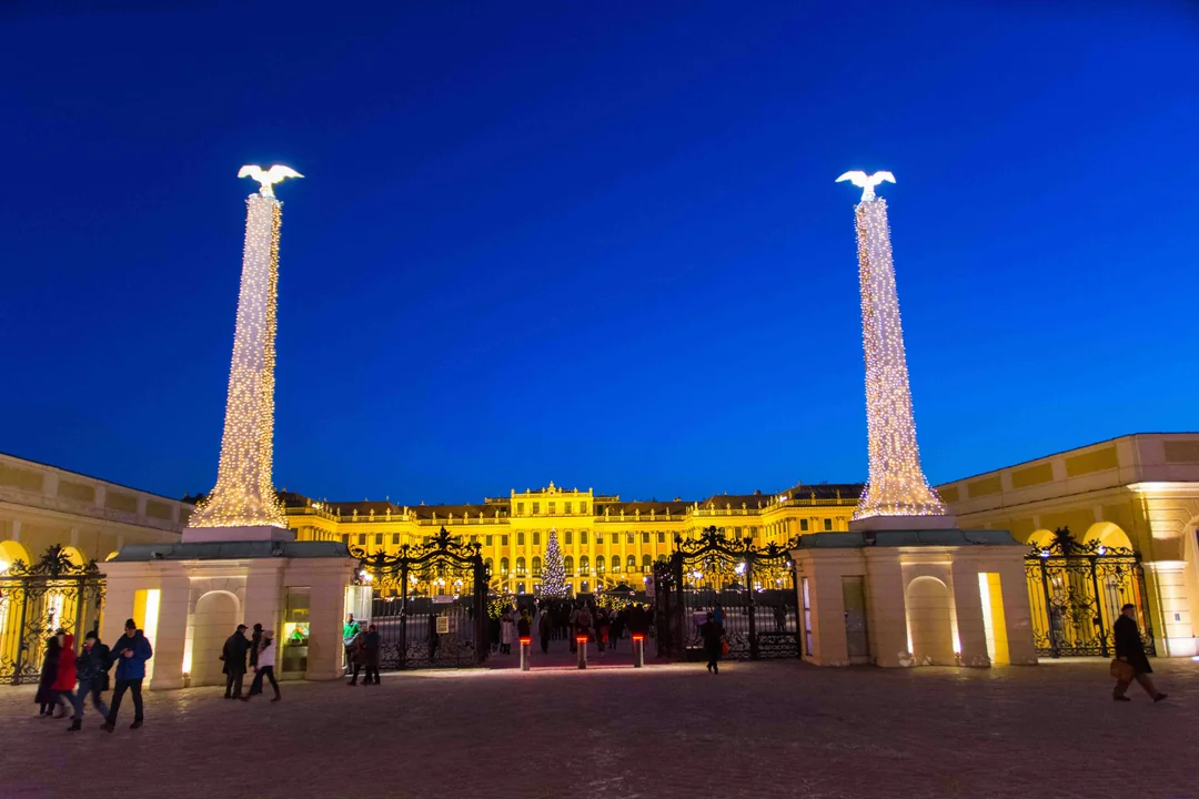 Vienna Sightseeing: 1-Hour Vienna Evening Bus Tour with Audio Guide Image 5