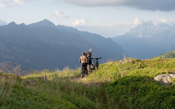 Viewpoints of the Chamonix glaciers: ebike tour Image 3