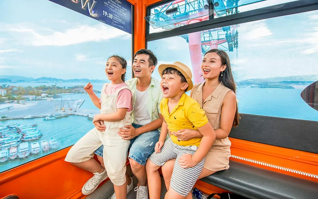 VinWonders Nha Trang Unlimited Access Tickets with Round-Trip Cable Car Ride Image 1