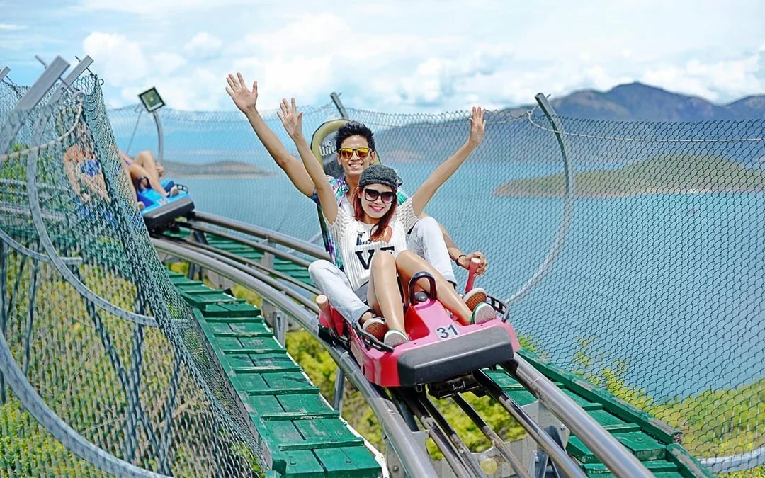 VinWonders Nha Trang Unlimited Access Tickets with Round-Trip Cable Car Ride Image 7