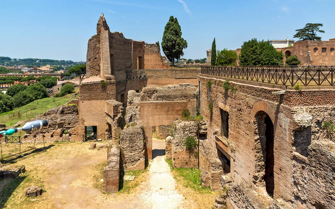 VIP Colosseum, Palatine Hill & Roman Forum Private Tour Image 7