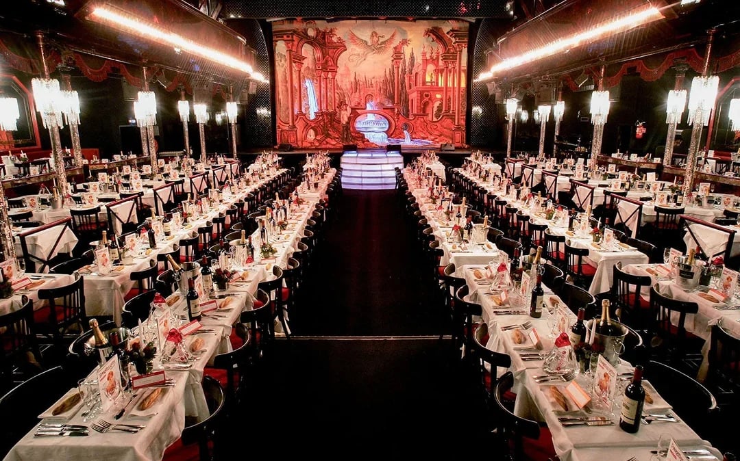 VIP Experience: Paradis Latin Show with Dinner and Champagne Image 10