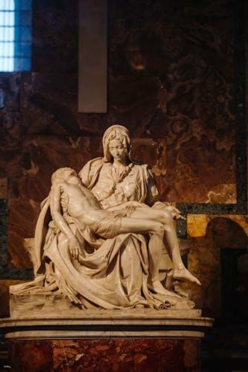 VIP St. Peter's Basilica tour with Dome climb and Papal Crypt