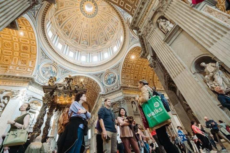 VIP St. Peter's Basilica tour with Dome climb and Papal Crypt