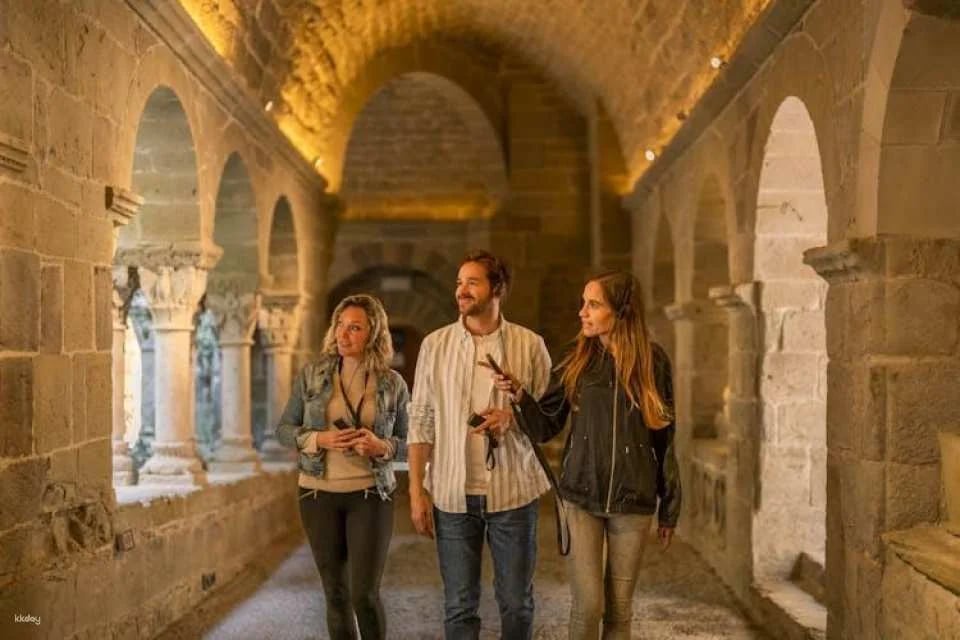 Visit to the Monastery of Sant Benet de Bages with audioguide