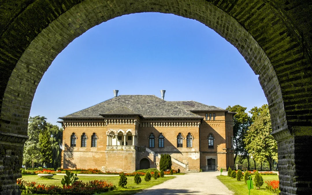 Visiting Bucharest on a Half-Day Sightseeing Private Tour Image 2