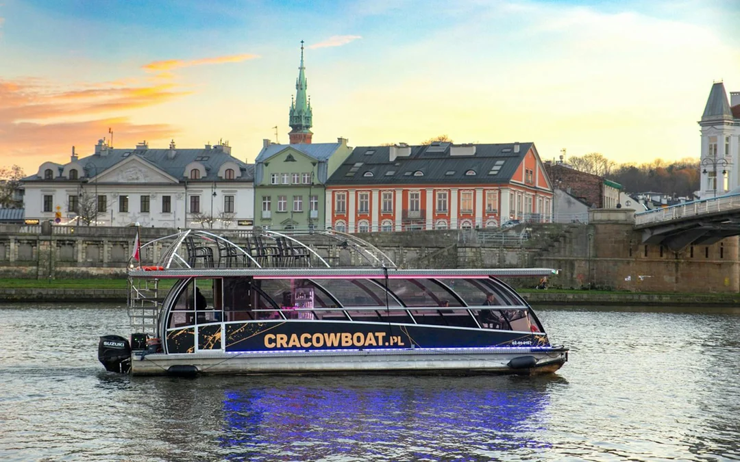 Vistula River Sightseeing Cruise on Catamaran Image 4