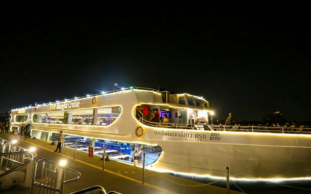 Viva Alangka Cruise with Dinner & Duo Musicians Image 9