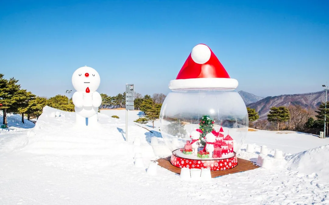 Vivaldi Park Ski World Official Pass + Shuttle from Seoul Image 12