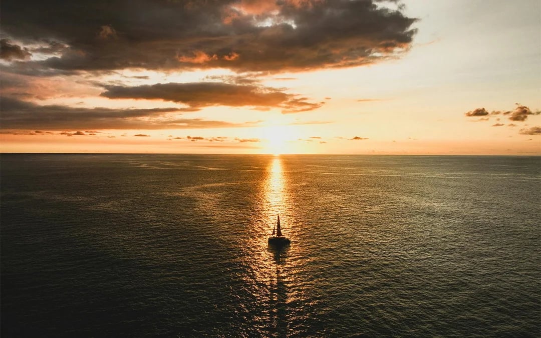 Waikiki Signature Sunset Sail Image 1