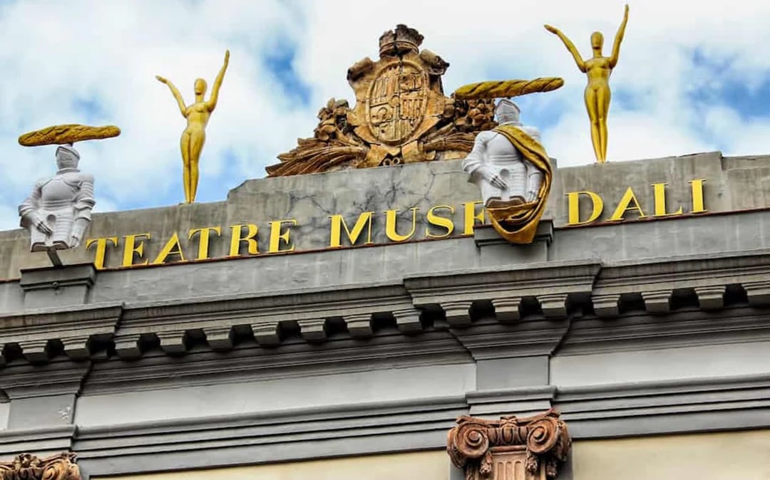 Walking Tour of Figueres and Guided Visit to Salvador's Dalí Museum Image 2