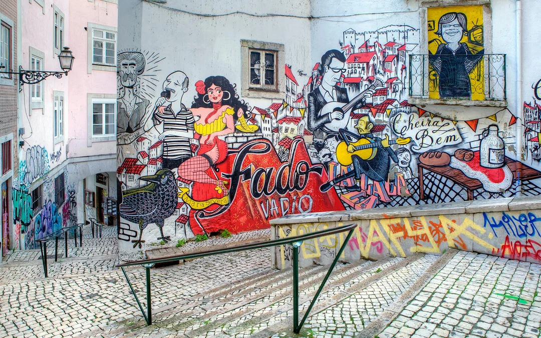 Walking Tour of Mouraria & Alfama with Dinner & Live Fado Show Image 2