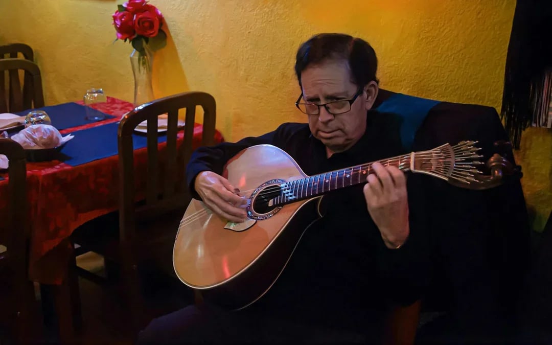 Walking Tour of Mouraria & Alfama with Dinner & Live Fado Show Image 4