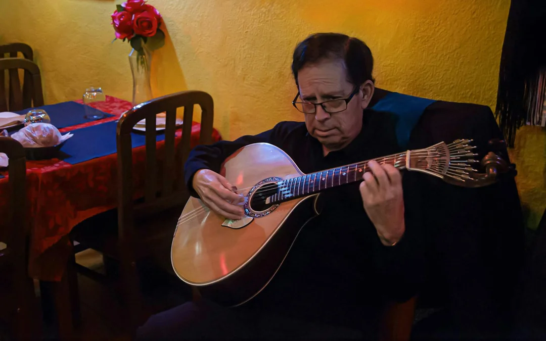 Walking Tour of Mouraria & Alfama with Dinner & Live Fado Show Image 4