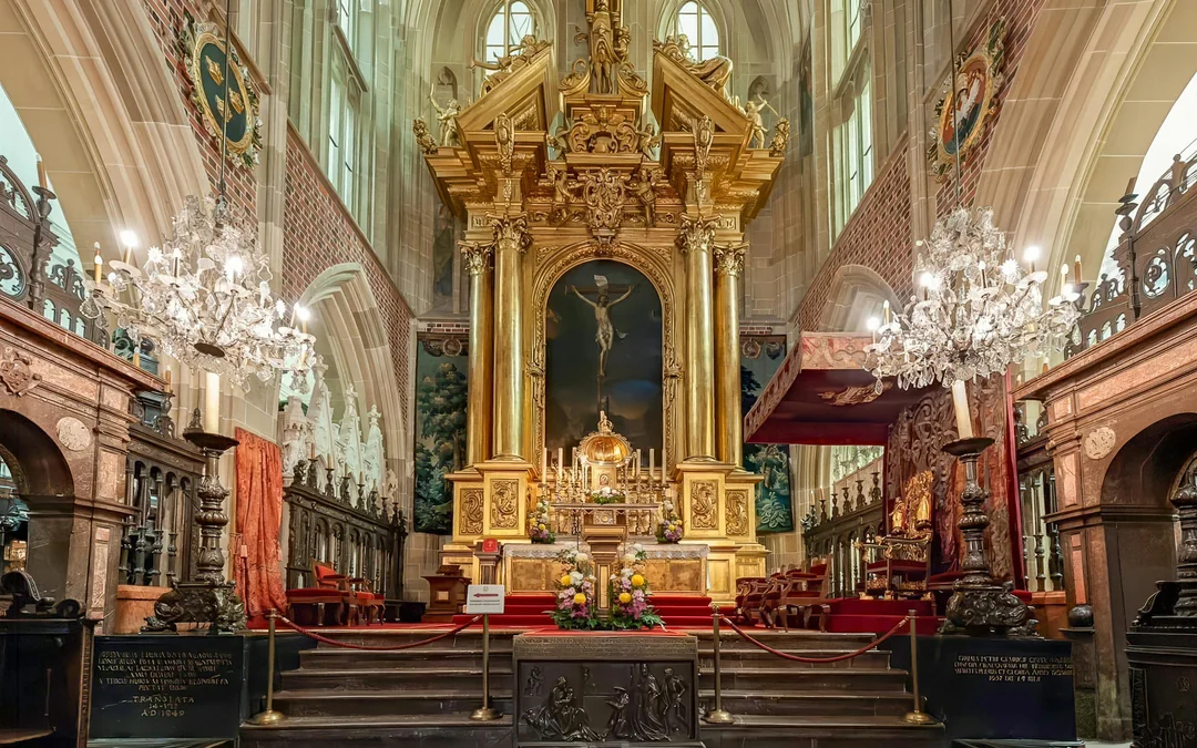 Wawel Castle & Cathedral Guided Tour Image 5