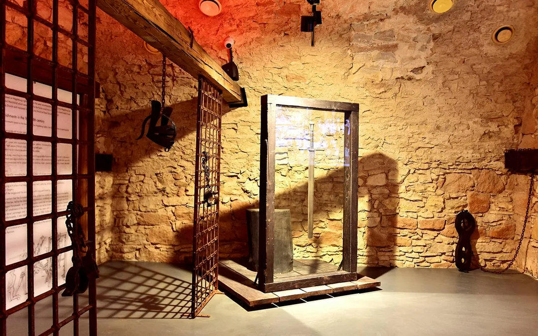 Wawel Castle, Cathedral & Rynek Underground Museum Guided Tour Image 4