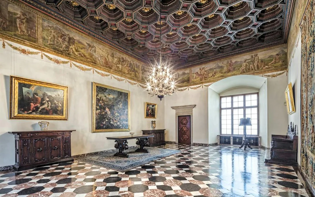 Wawel Castle Entry Ticket Image 3