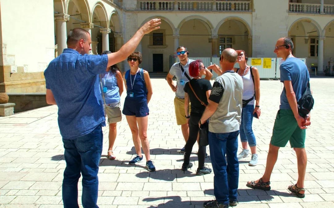 Wawel Castle Skip-the-Line Guided Tour with Optional Exhibitions Image 2