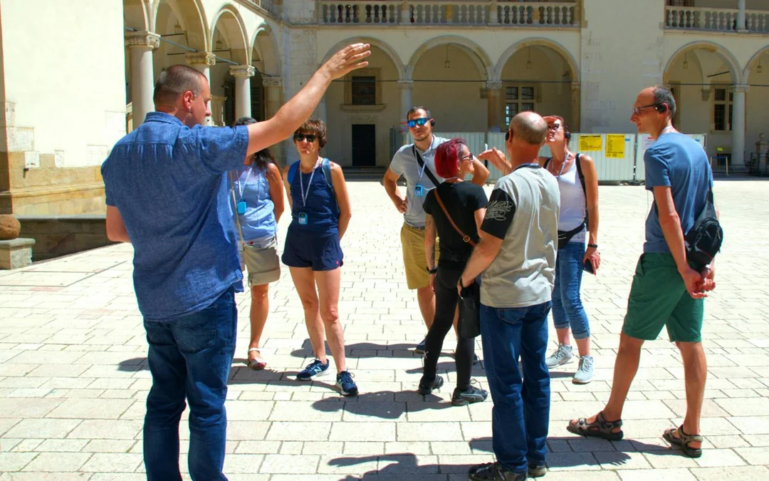 Wawel Castle Skip-the-Line Guided Tour with Optional Exhibitions Image 2