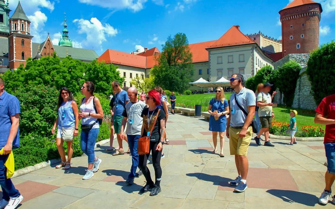 Wawel Castle Skip-the-Line Guided Tour with Optional Exhibitions Image 10