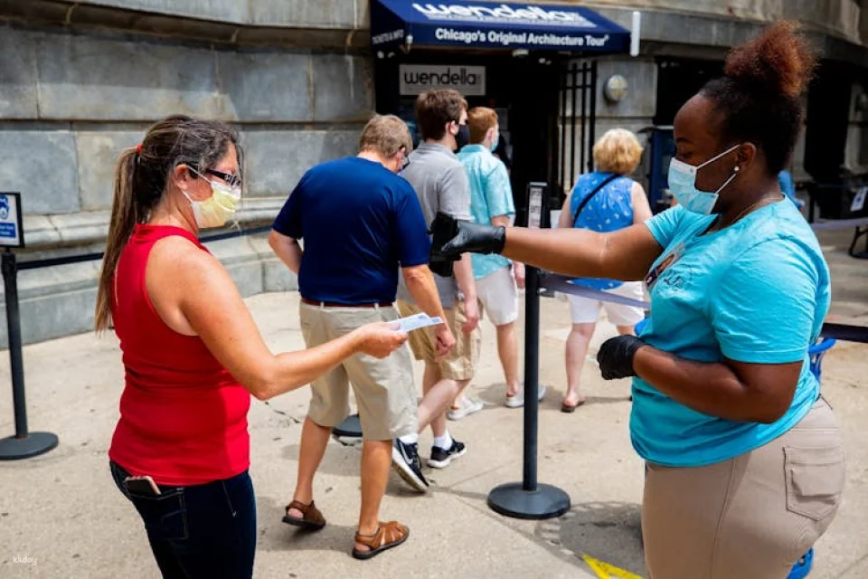 Wendella’s 90 minute Chicago River architecture tour
