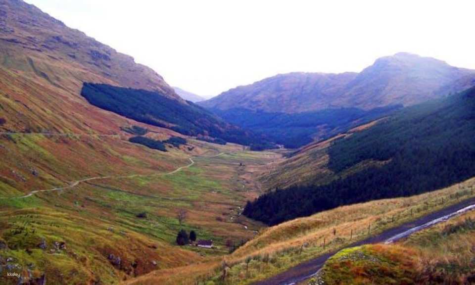 West Highland Lochs, mountains and castles tour from Edinburgh